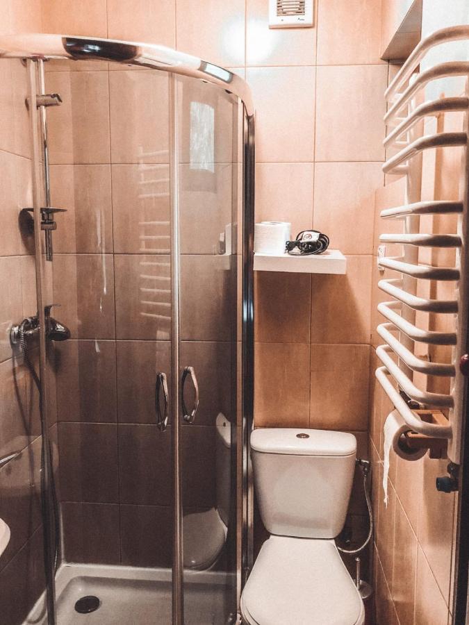 Chata Starych Znajomych Sanok Exterior foto